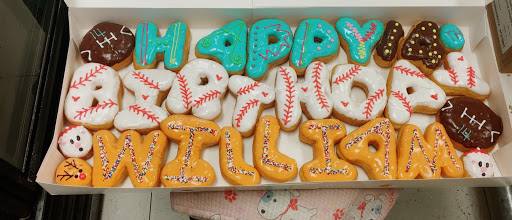 Donut Shop «Donut Plaza Plus», reviews and photos, 2113 Harwood Rd, Bedford, TX 76021, USA