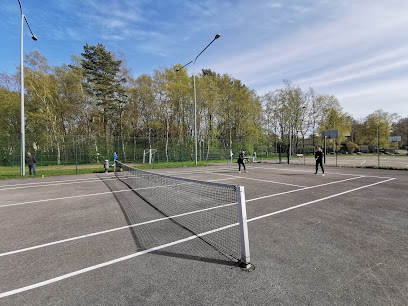Kose vabaajakeskuse tenniseväljakud