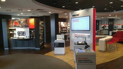 Verizon, 8810 SW 72nd Ct, Miami, FL 33156, USA, 