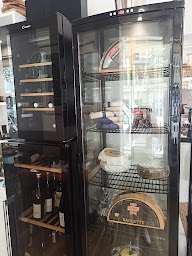 Photo n°18 de Fromages & Papilles à Versailles ()