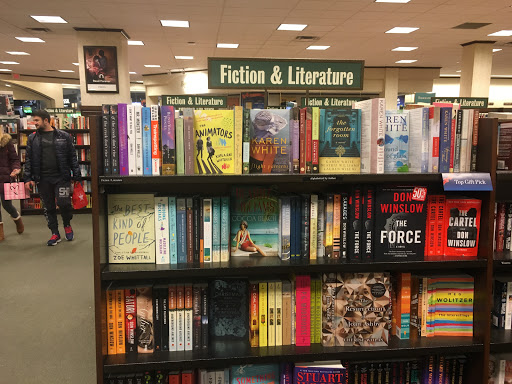 Book Store «Barnes & Noble Booksellers», reviews and photos, 118 E Broadway #238, Bloomington, MN 55425, USA