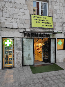 Farmacia Blanca Manzano, en el centro de Burgos Pl. Mío Cid, 2, 09004 Burgos, España