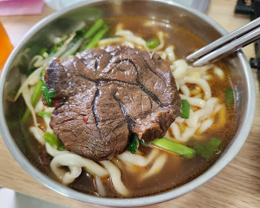 石頭牛肉麵 的照片