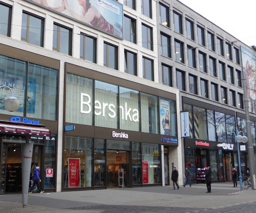 Läden, um Damenhosen mit weitem Bein zu kaufen Mannheim
