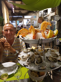 Huître du Restaurant de fruits de mer Restaurant La Roussette à Marseillan - n°5