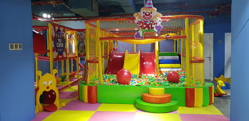 THE PLAY ZONE