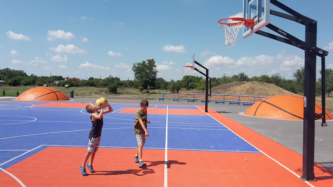 Értékelések erről a helyről: Kosárlabda és Streetball pálya, Karcag - Edzőterem