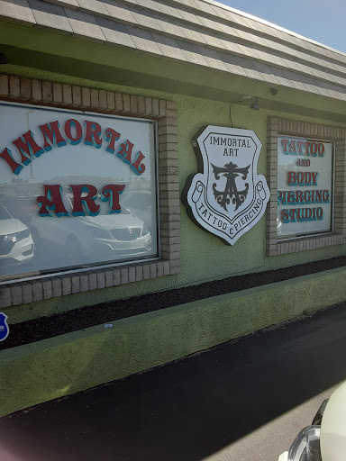 Body Piercing Shop «Immortal Art Tattoo & Body Piercing : Scottsdale», reviews and photos, 10255 N Scottsdale Rd #1, Paradise Valley, AZ 85253, USA