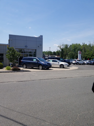 Toyota Dealer «Middletown Toyota», reviews and photos, 634 Newfield St, Middletown, CT 06457, USA