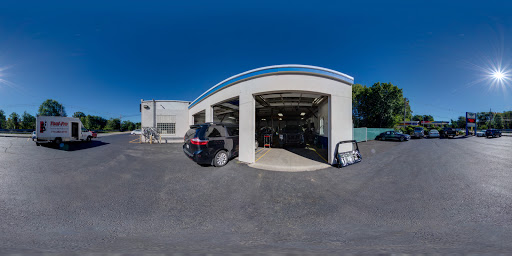 Auto Body Shop «Body & Paint Center Of Hudson», reviews and photos, 420 Main St, Hudson, MA 01749, USA