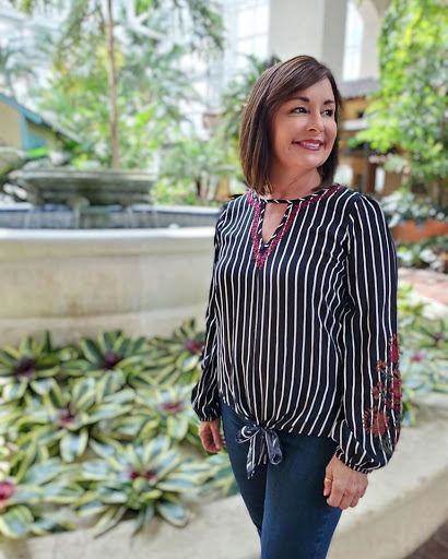 Tanning Salon «Modern Me Boutique & Tanning», reviews and photos, 414 Orange St, Auburndale, FL 33823, USA