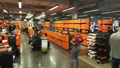 Clothing Store «Nike Factory Store», reviews and photos, 651 Kapkowski Rd #150, Elizabeth, NJ 07201, USA