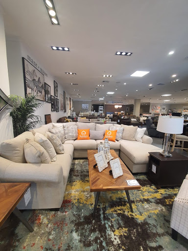 Ashley Furniture HomeStore Panamá | AltaPlaza Mall