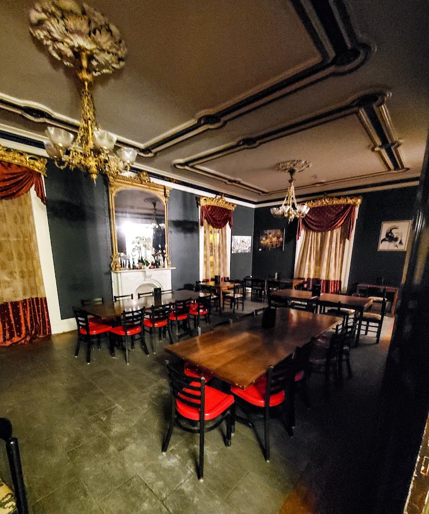 The French Quarter 14615