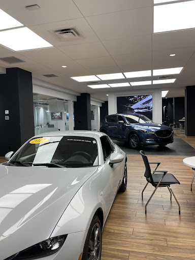 Mazda Dealer «Kings Mazda», reviews and photos, 4544 Kings Water Dr, Cincinnati, OH 45249, USA