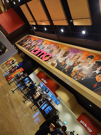 Movie Theater «AMC Hawthorn 12», reviews and photos, 675 Hawthorn Center, Vernon Hills, IL 60061, USA