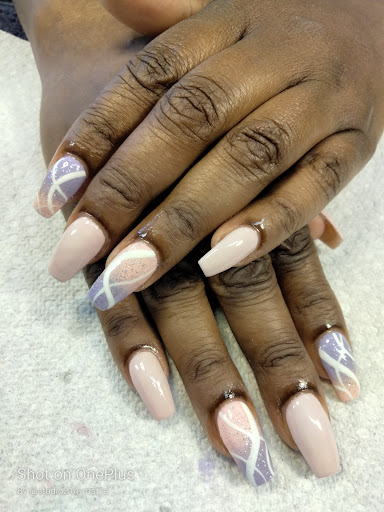 Beauty Salon «Studio 214 Nails & Beauty», reviews and photos, 2695 N Haven Blvd #5, Cuyahoga Falls, OH 44223, USA