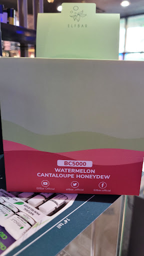 Vaporizer Store «Zee Vapor and Tobacco», reviews and photos, 6325 Dempster St, Morton Grove, IL 60053, USA