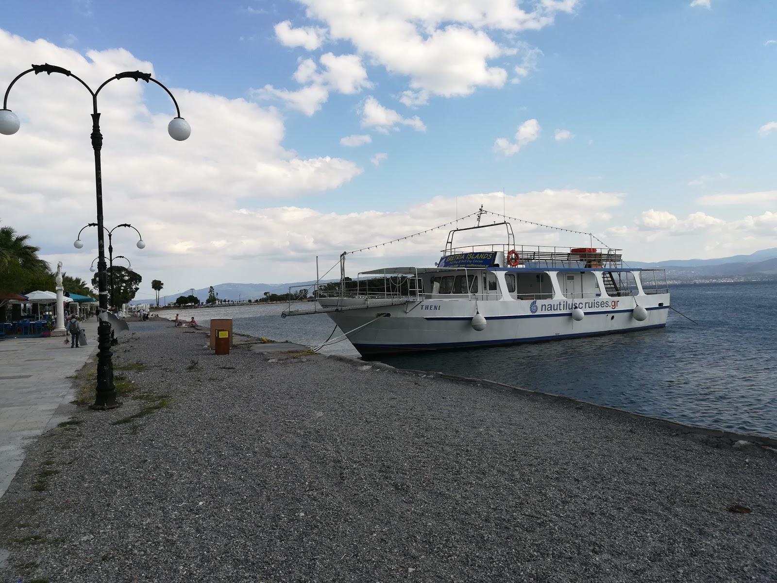 Eretria beach的照片 便利设施区域