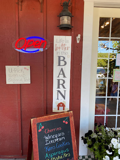 Produce Market «Washington Fruit Place At Barrett Orchards», reviews and photos, 1209 Pecks Canyon Rd, Yakima, WA 98908, USA