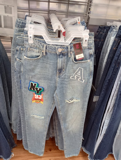 Department Store «Walmart Supercenter», reviews and photos, 2001 W Maple Rd, Troy, MI 48084, USA