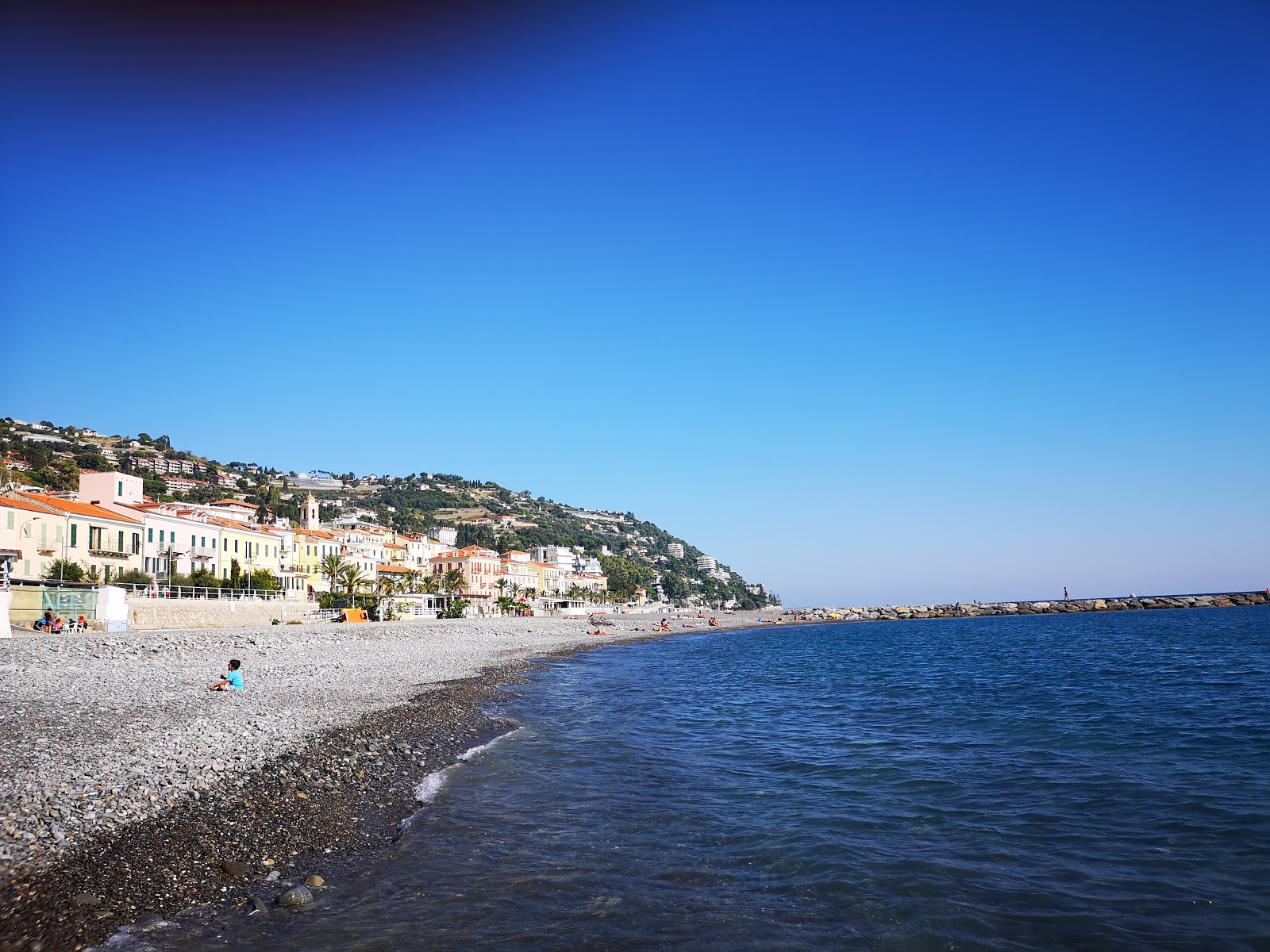 Foto di Bagni La Scogliera beach area del resort sulla spiaggia