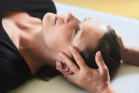 Craniosacral Therapie & Massage Therapie - Henriette Harris