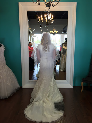 Wedding dress rental service Scottsdale