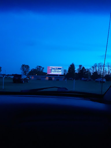 Drive-in Movie Theater «Cinema 67 Drive-in», reviews and photos, 2037 IN-67, Spencer, IN 47460, USA