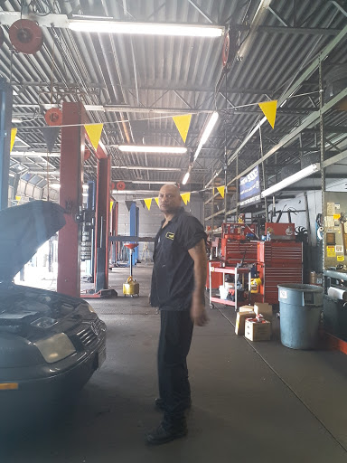 13483 Cedar Rd, University Heights, OH 44118, USA