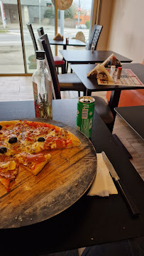 Plats et boissons du Pizzeria Mamamia Pizza Brest - n°10