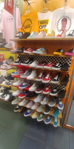 Shoe Store «Journeys», reviews and photos, 42B W 14th St, New York, NY 10011, USA