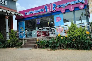 Baskin Robbins image