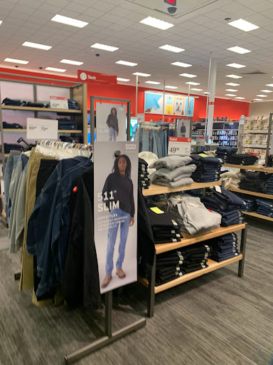 Department Store «Target», reviews and photos, 1901 13th Ave E, Tuscaloosa, AL 35404, USA