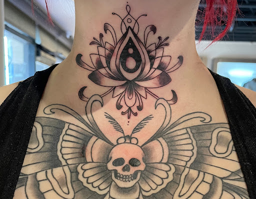 Tattoo Shop «Club Tattoo Scottsdale», reviews and photos, 4255 N Winfield Scott Plaza, Scottsdale, AZ 85251, USA