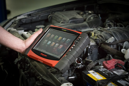 Auto Repair Shop «Auto Works Automotive Service», reviews and photos, 380 Rivertown Dr #400, Woodbury, MN 55125, USA