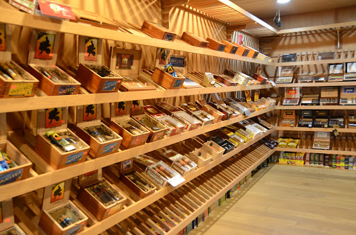 Tobacco Shop «Vape N Tobacco», reviews and photos, 1224 Ogden Ave E, Naperville, IL 60563, USA