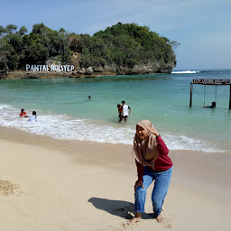 Pantai Ngliyep Malang