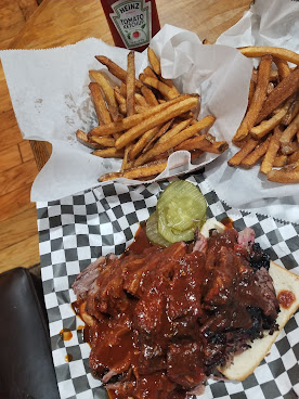 Big T's Bar-B-Q by null