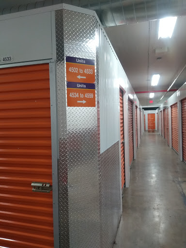 Self-Storage Facility «Public Storage», reviews and photos, 385 Gerard Ave, Bronx, NY 10451, USA