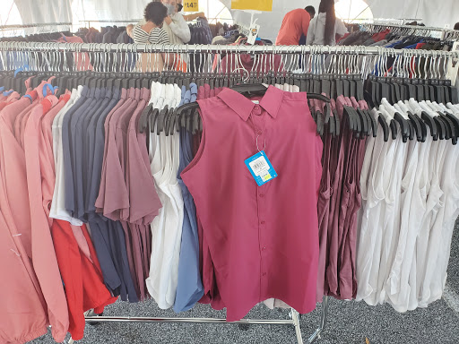 Sporting Goods Store «Columbia Sportswear Outlet Store», reviews and photos, 915 Ridgewalk Pkwy #100, Woodstock, GA 30188, USA