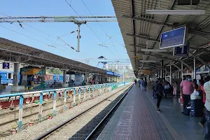 Aluva Railway Station image