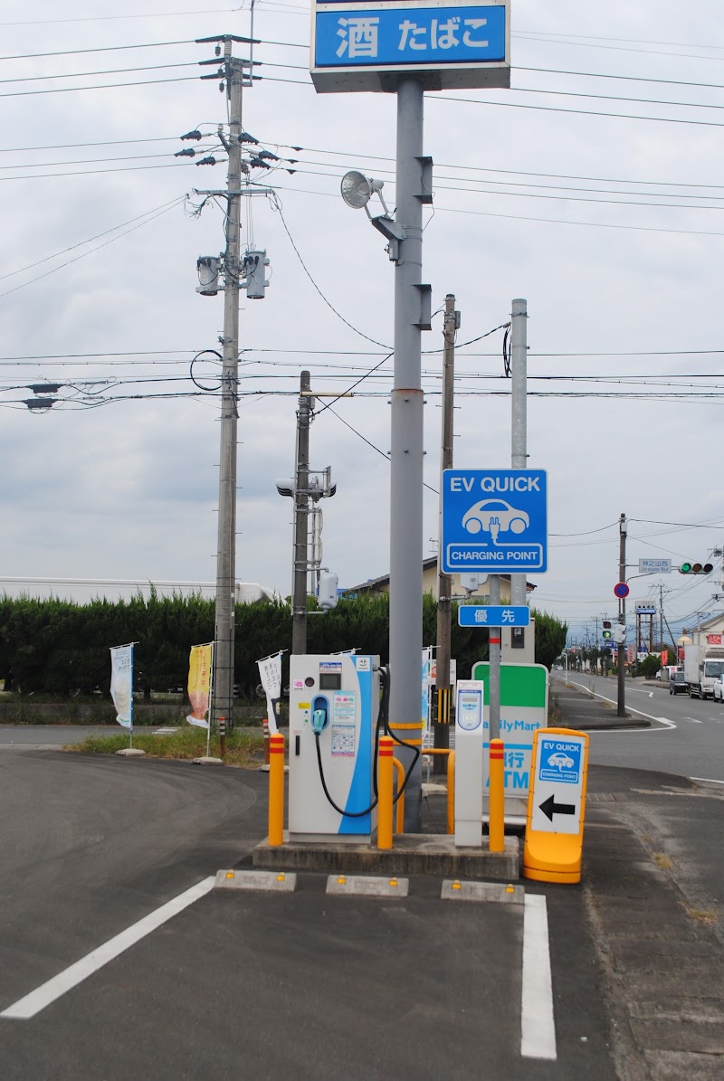 ファミリーマート 神之山西店