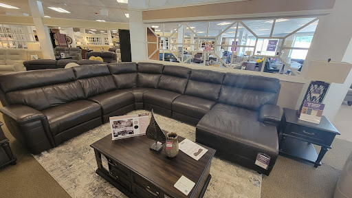 Furniture Store «Raymour & Flanigan Furniture and Mattress Store», reviews and photos, 85 Viewmont Mall, Scranton, PA 18508, USA