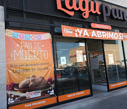 Plaza comercial Antigua Harinera photo