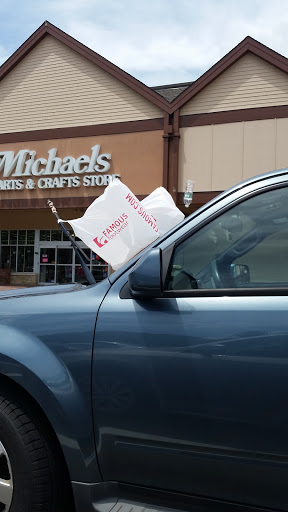 Shoe Store «Famous Footwear», reviews and photos, 2317 Vestal Pkwy E, Vestal, NY 13850, USA