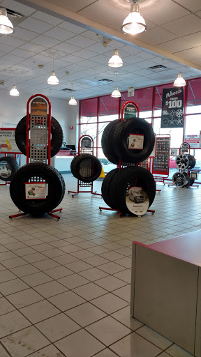 Tire Shop «Discount Tire Store - Burnsville, MN», reviews and photos, 14200 Morgan Ave S, Burnsville, MN 55306, USA