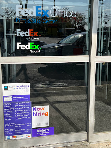 Print Shop «FedEx Office Print & Ship Center», reviews and photos, 844 N Rolling Rd, Catonsville, MD 21228, USA