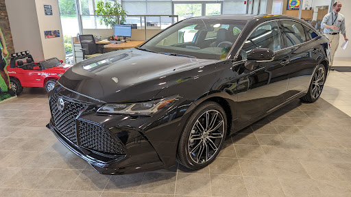 Car Dealer «Vanderstyne Toyota», reviews and photos, 4374 W Ridge Rd, Rochester, NY 14626, USA