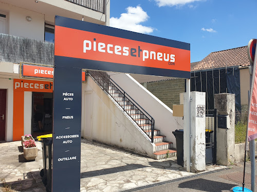 Magasin de pièces de rechange automobiles Piecesetpneus Agen Agen